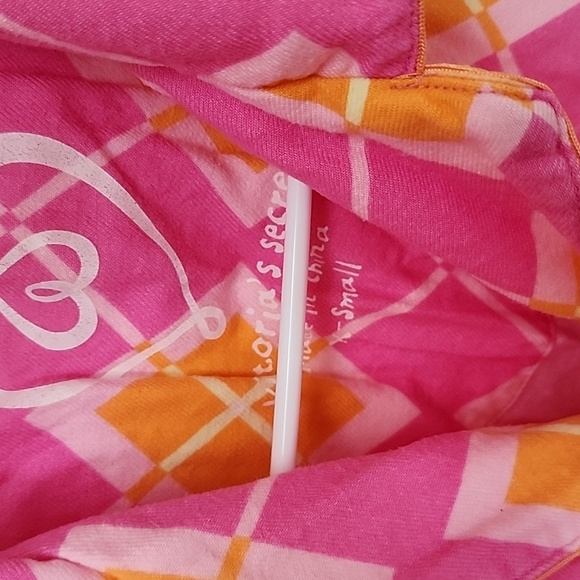 ๐งก๐ฉท VICTORIA'S SECRET Flannel Pink/Orange ARGYLE Pajama Set ๐ฉท๐งก - Picture 8 of 13